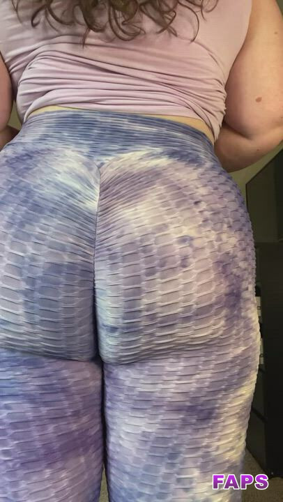 Curvycurly1629 video #16 - Faps